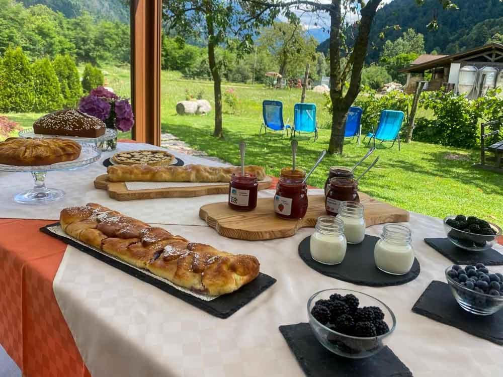 Agriturismo Fattoria Dalcastagne Torcegno Exterior foto